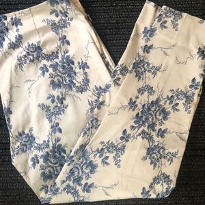 🆕 [Renfrew Collection] Blue and White Cotton Print Pants Sz: 2